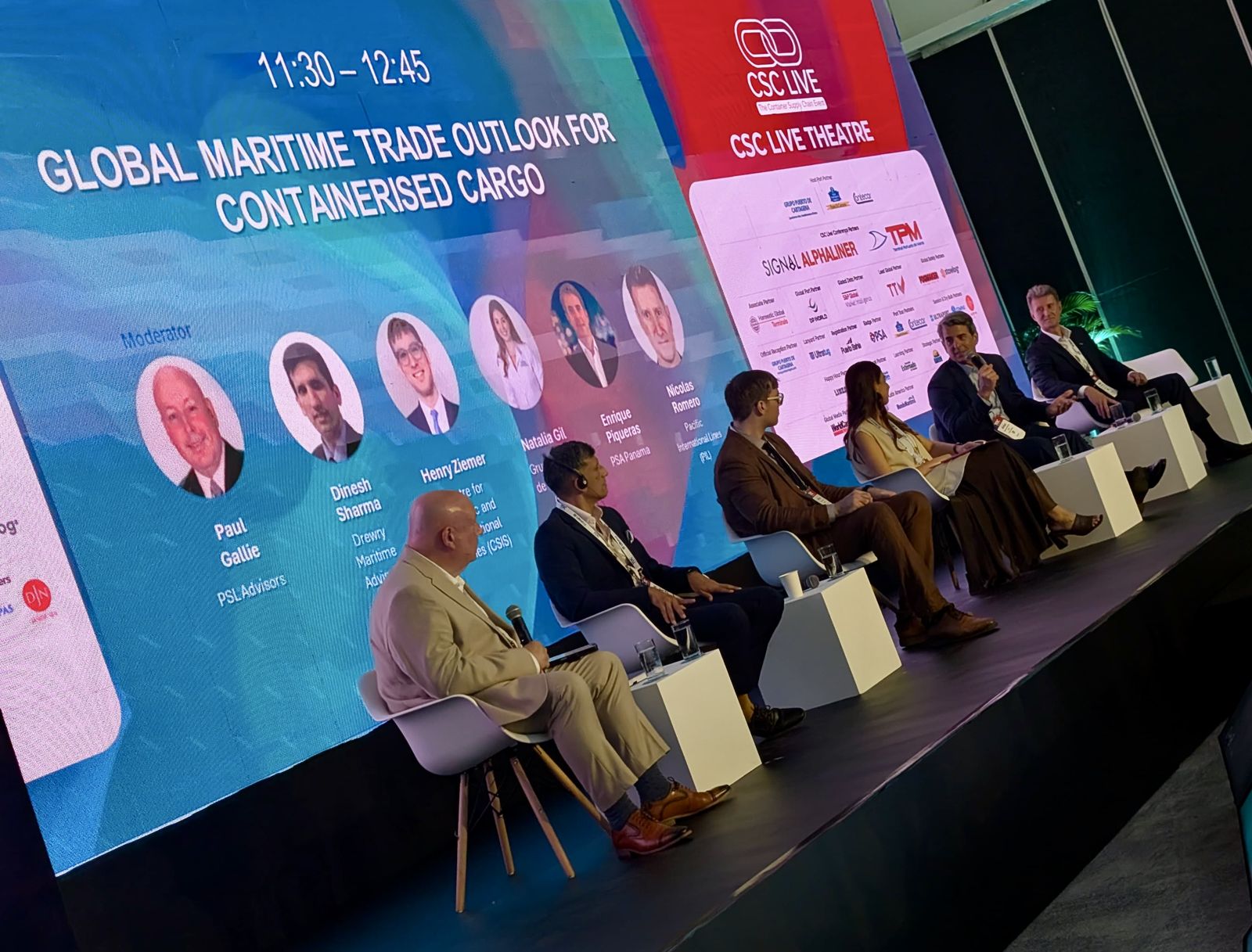 Incertidumbre y resiliencia: cinco miradas sobre las perspectivas comerciales de 2026